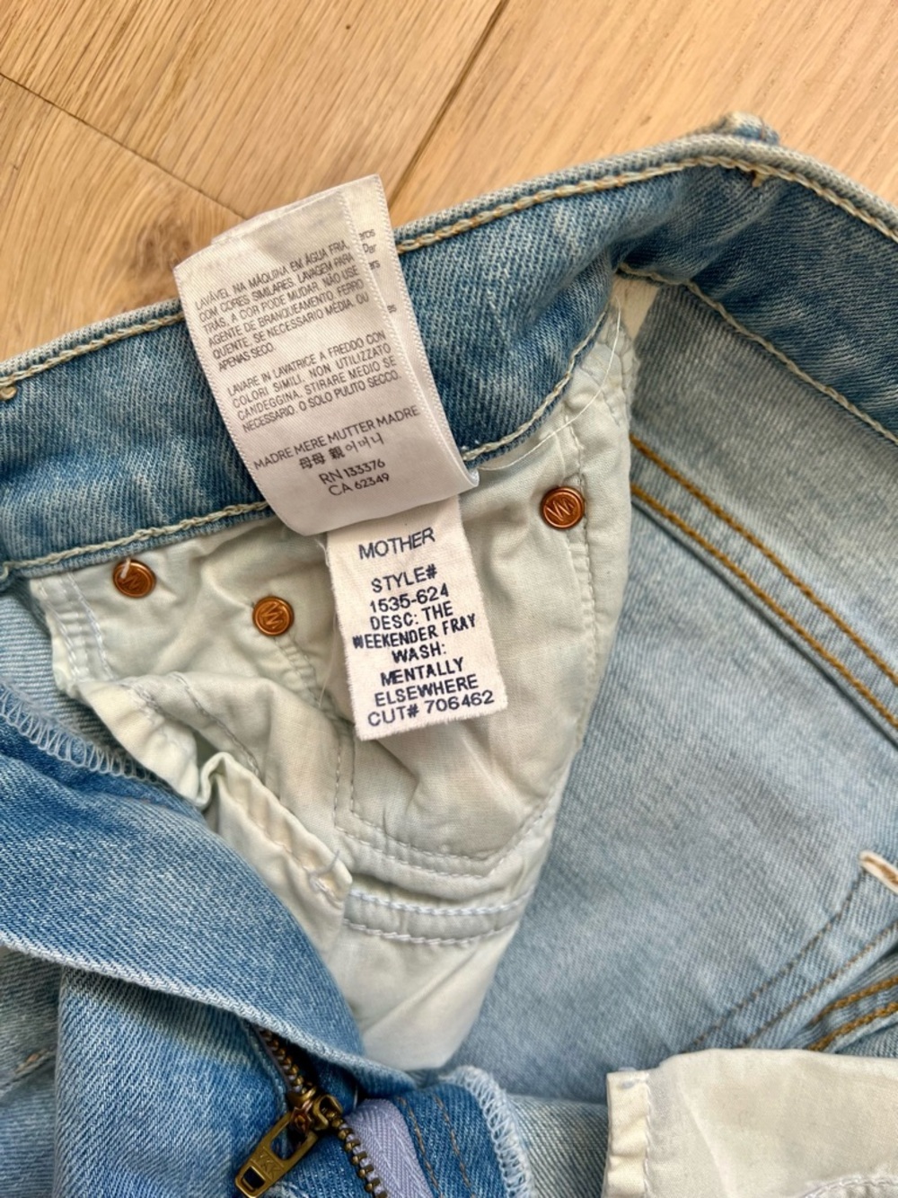 Mother Denim The Weekender Fray Women's Mid-Rise Flare Jeans 25 - Picture 13 of 16